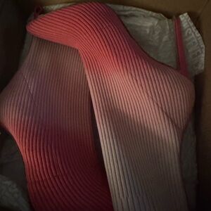 Elegant Pink Ombre Ribbed Ankle Boot